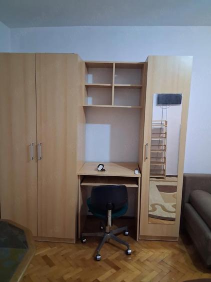 Proprietar, inchiriez garsoniera - 4