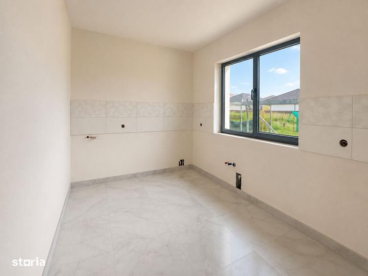 Casa individuala moderna, 4 camere, 2 bai, zona Sanpetru! - 2