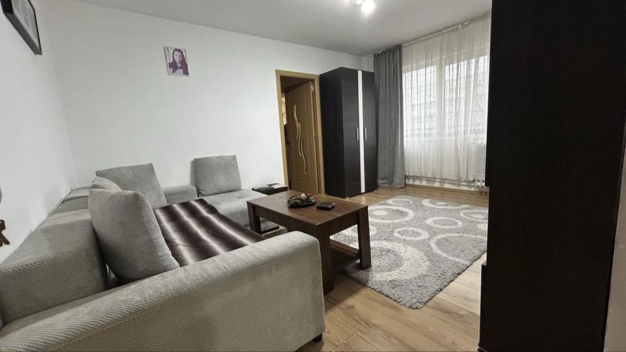 Proprietar! Vand apartament 3 camere zona Govandari, Resita - 11