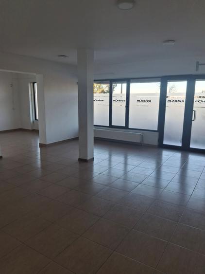 Chitila Colosseum Mall Carrefour stradal - 13