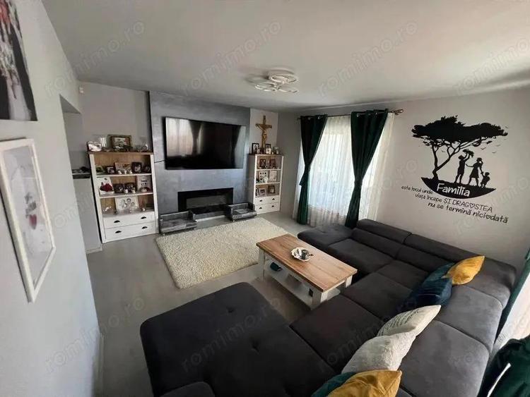 Casă cu 5 camere cu Teren 1780 Mp în Sântana de Mureș