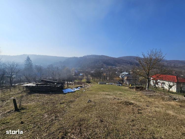 Casa pe platou, lini?te ?i natura Bo?e?ti, Arge? - 1