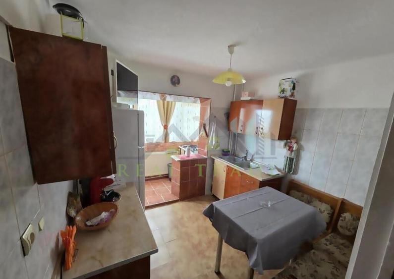 Apartament 2 camere decomandat etajul 2 Craiter - 7