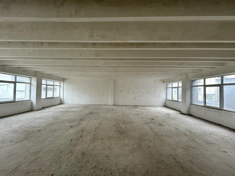 Cladire de vanzare D+P+4 cu 4670mp utili si curte 3650mp la 1280euro/mp - 14