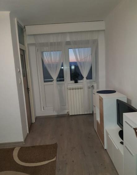 Garsoniera Mobilata/Utilata Bloc 1986 Zona Petre Ispirescu Rahova - 2