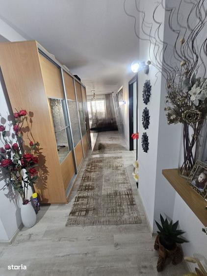 Apartament 3 camere, living plus terasa, parter, zona Nord . - 3