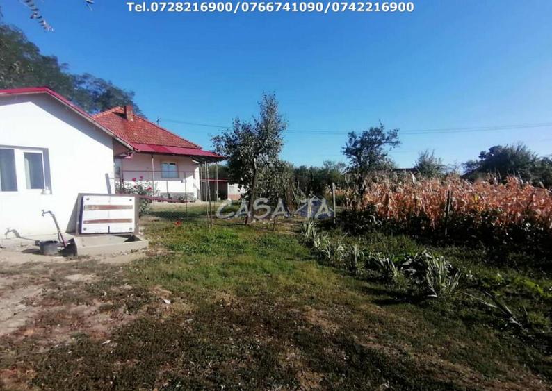 Casa situata in Bumbesti Pitic - Carligei - 14