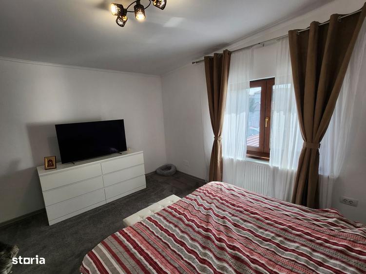 Casa rezidentiala cu 9 camere, amplasare centrala - 6