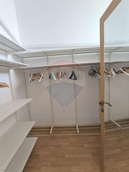 Casă de vanzare - 35