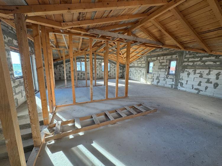 Vila 4 Camere 215 mp utili Ovidiu Str. Norilor - 25