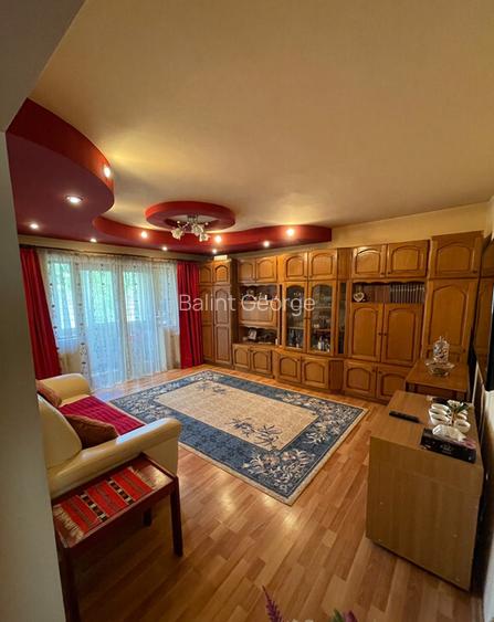 Apartament 4 camere Apartament 4 camere