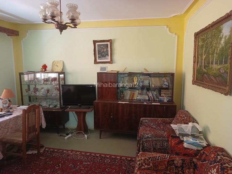 Vând apartament 2 camere, 66mp, Tecuci – str. Ghe. Petrașcu, etaj 2/4 Vând apartament 2 camere, 66mp, Tecuci – str. Ghe. Petrașcu, etaj 2/4