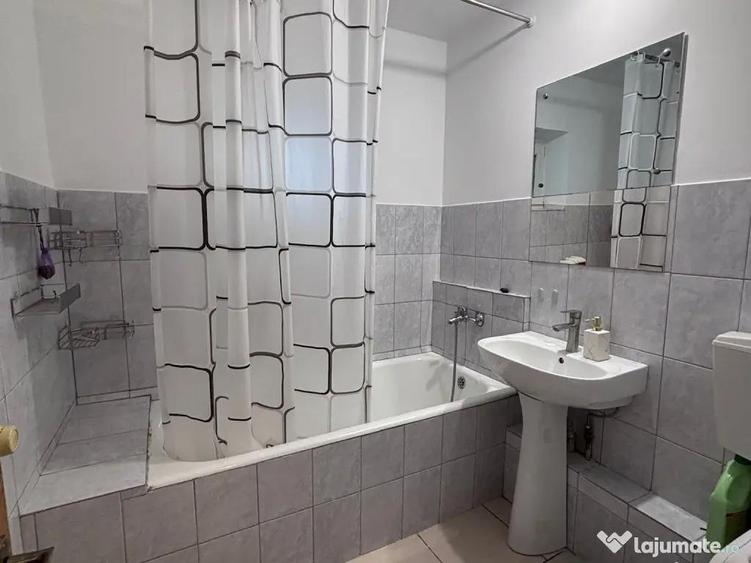 Apartament central cu 2 camere si balcon | 50 MP | Renovat | Anvelopat - 1