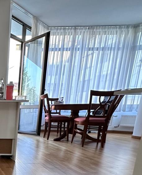 Bloc nou. 4 camere decomandate.Langa parcul Herestrau. - 2