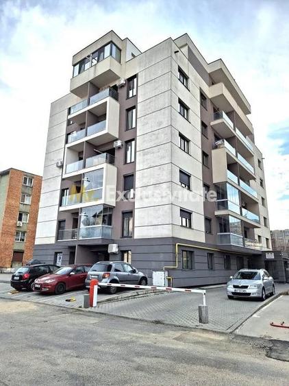 Apartament cu 4 camere decomandat în Craiovei