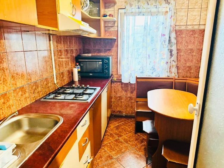 Apartament 2 camere de vânzare decomandat Nicolina 1 - Esplanada - 6