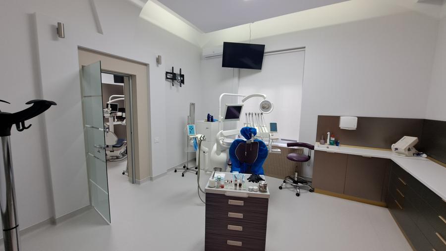 BUSINESS LA CHEIE IN VILA RENOVATA - CLINICA STOMATOLOGICA - 19