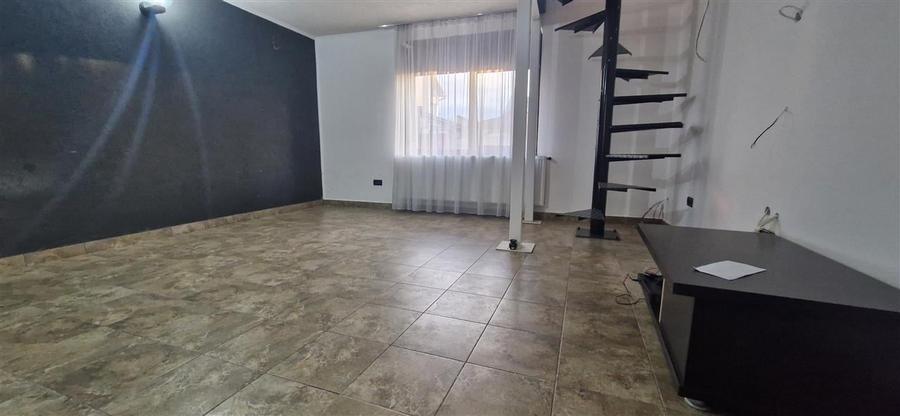 RECO Apartament la casa cu 3 camere in Oradea, teren individual 304mp - 4