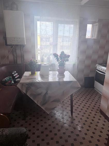 AP 3 CAM , GAV III, BLOC 1993, ET 4 4 cu garaj - 5