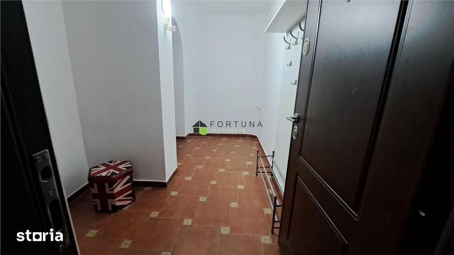 Garsonieră decomandată în Valea Cetății