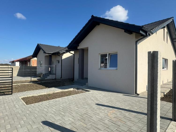 Duplex pe parter, despărțit prin baie, 3 camere, Posibilitate de mansardare - 3