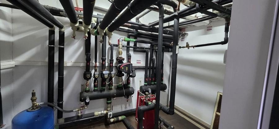 Piata 1 Mai spatiu demisol 475 mp - 19