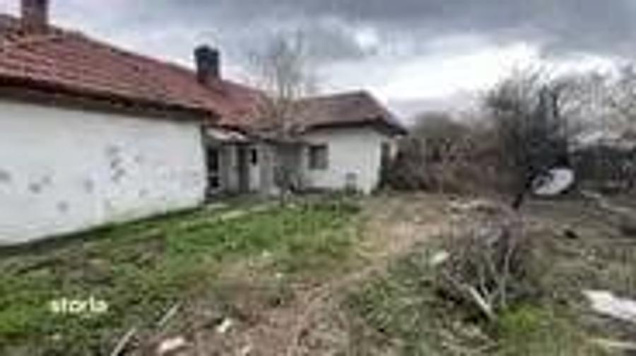 Vand casa ?i gradina - 1