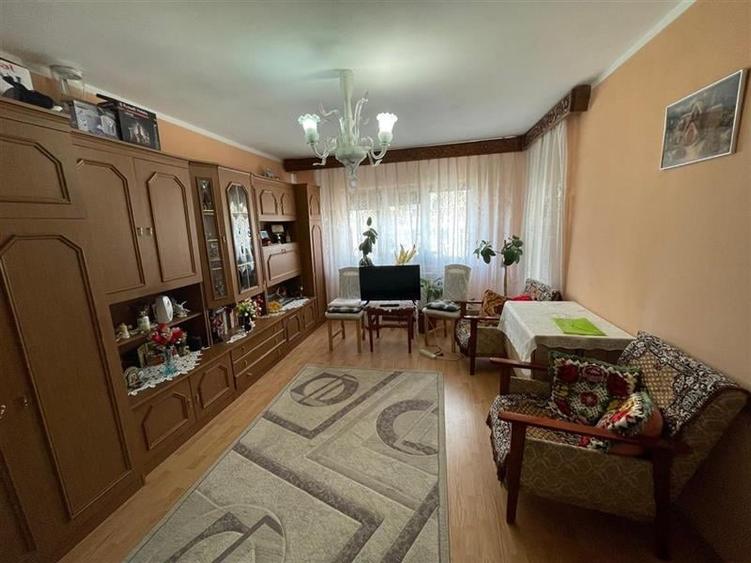 Apartament 3 camere de vanzare zona E3 Tulcea - 2