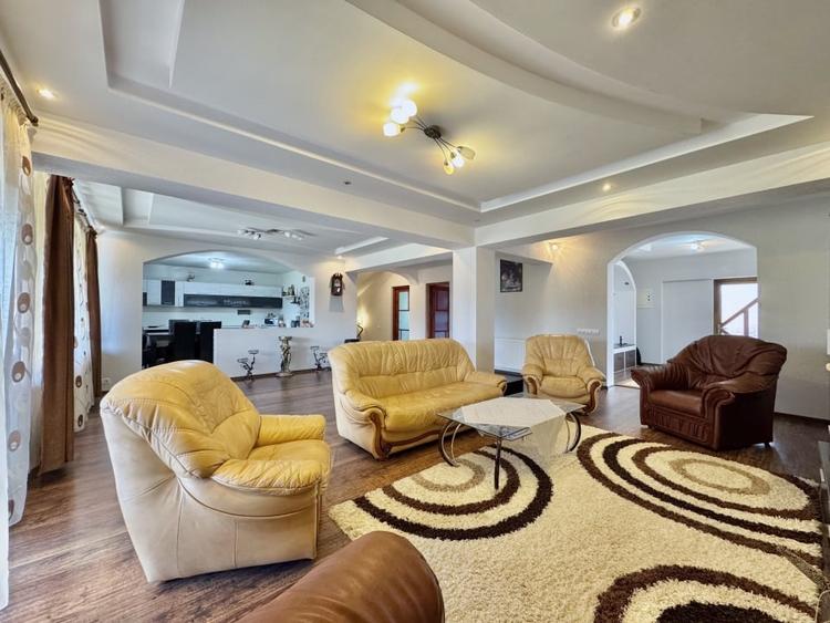 Casǎ Individualǎ/Pensiune/Turism - Ocna Sibiului - 1546 mp teren - 11