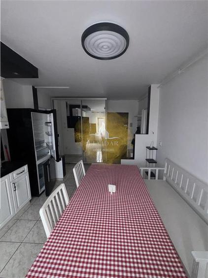 Apartament cu 2 camere decomandat, mobilat în Freidorf