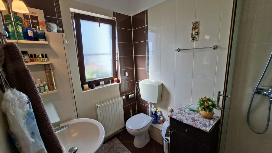 De vanzare casa singur in curte, 4 camere, Cart. Orizontului - 12