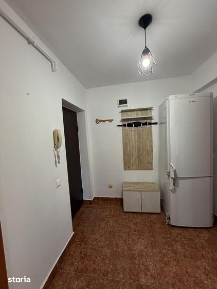Apartament cu 2 camere decomandat în Florești