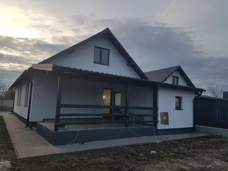 Casa plan parter noua, trei camere, doua bai, terasa, beci, curte 500mp, Lilieci - 1