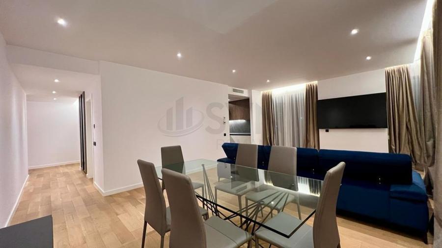 Apartament cu 4 camere decomandat, mobilat în Herăstrău