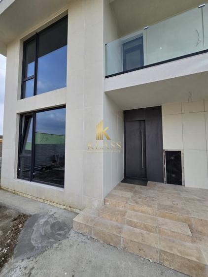 Vila 7 camere cu terasa panoramica Tunari de Vanzare - 2