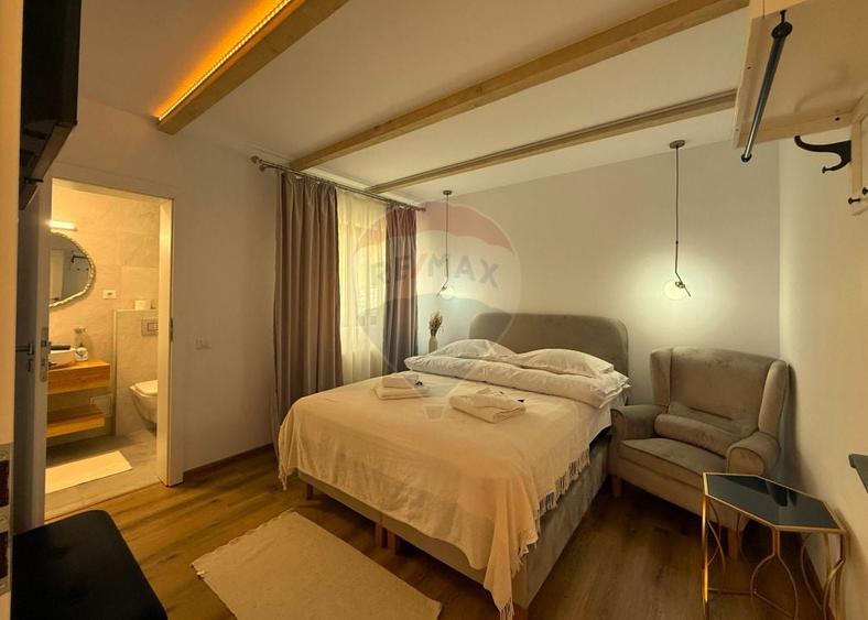 Complex turistic de vanzare in Slanic Moldova - 6