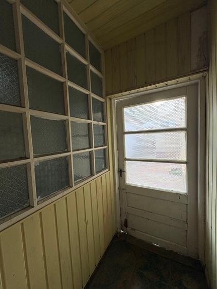 Casa de vânzare - Constanta - 6 CAMERE-147 mp. totali ( fără curtea interioară) - 35