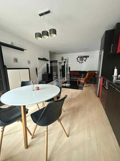 Apartament cu 2 camere 49 mp utili + 7 mp balcon, zona Petrom