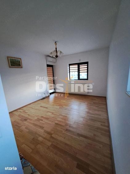 Casă cu 4 camere în Alexandriei