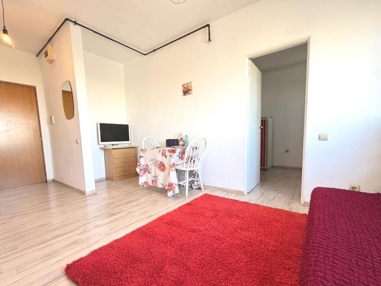 Apartament cu 2 camere semidecomandat, mobilat în Nerva Traian
