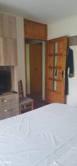 Apartament cu 3 camere în Decebal
