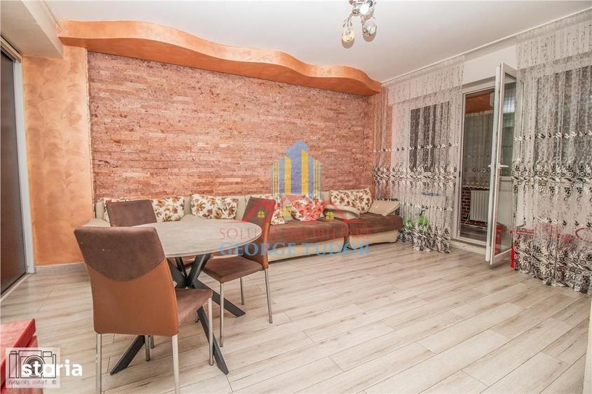 Apartament cu 2 camere semidecomandat în Roșu