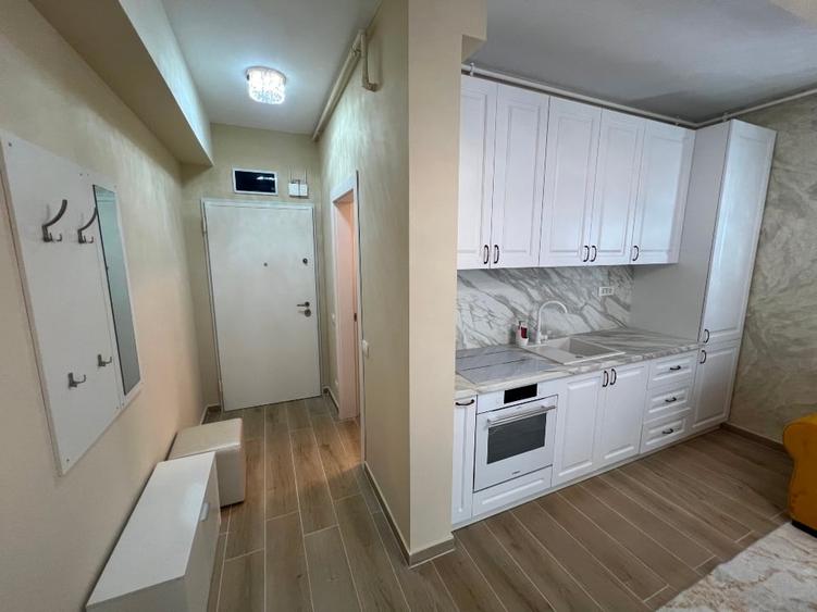 Apartament cu 2 camere semidecomandat, mobilat în Central