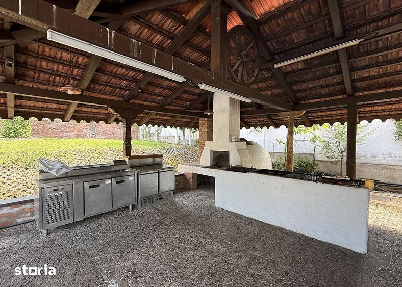 Casă cu 5 camere cu Teren 2306 Mp în Paleu