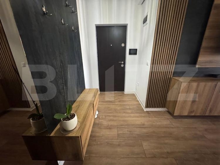 Apartament cu 3 camere decomandat, mobilat în Florești