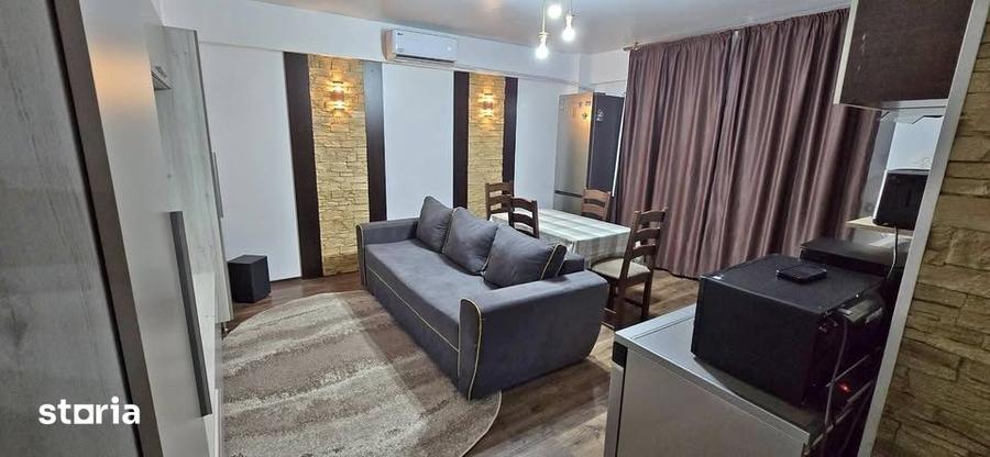 Apartament cu 3 camere decomandat în Km 5