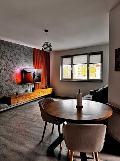 Proprietar | Vand apartament 2 camere, modern, zona BMW - 1