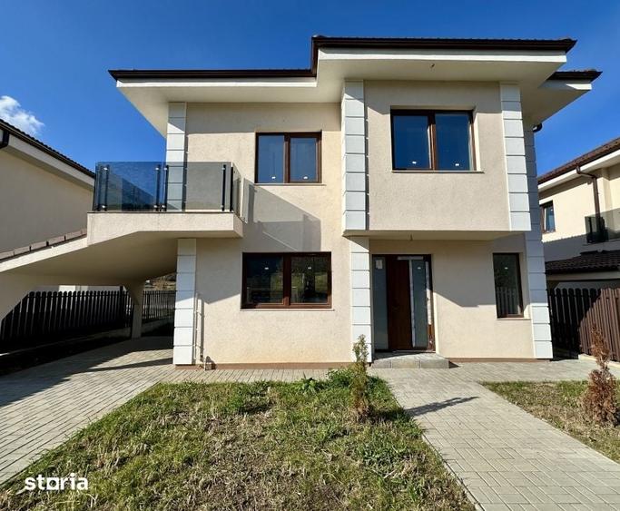 Casă cu 4 camere cu Teren 400 Mp în Florești