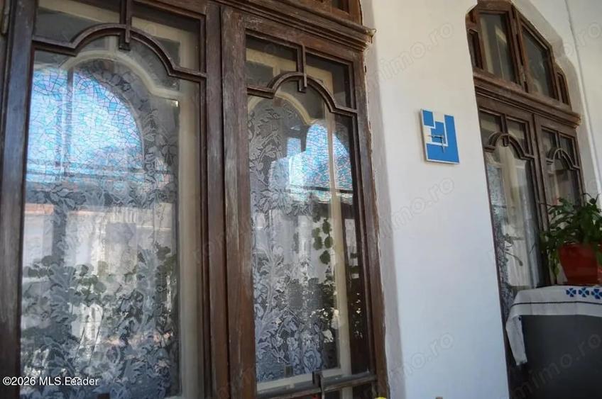 Casă cu Teren 1339 Mp în Central