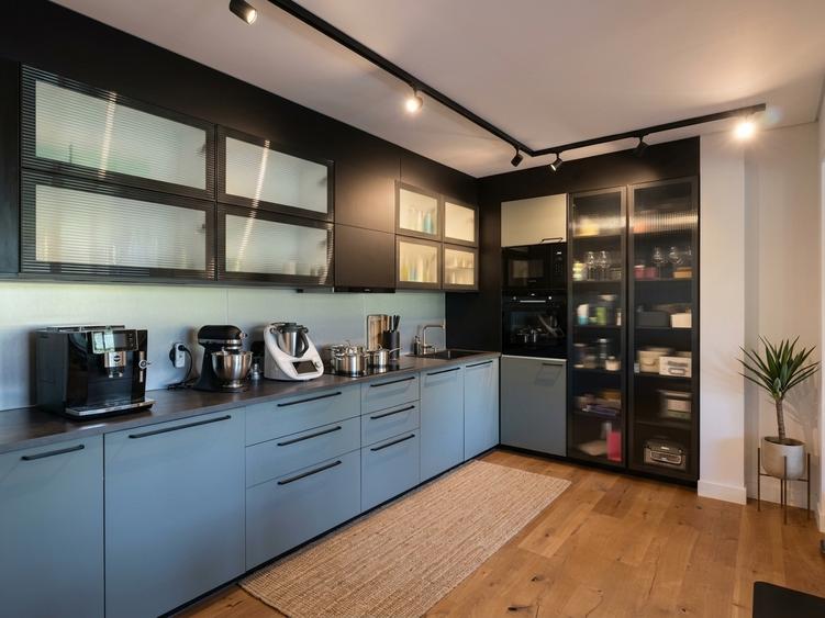 Apartament cu 3 camere decomandat în Floreasca